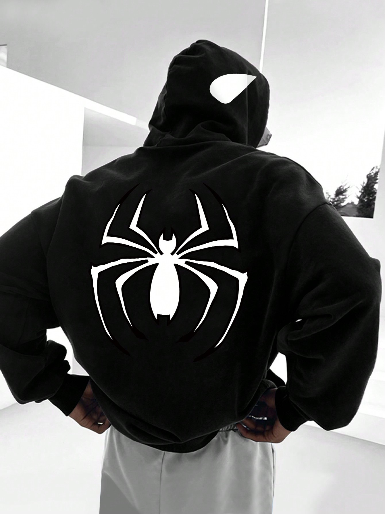 Manfinity Dauomo Men'S Spider Printed Hoodie