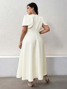 Modelyn Plus Size Nữ Màu Trơn Đơn Giản Và Thanh Lịch Eo Cinched - Màu be - Xem 4