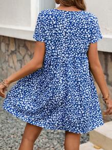 SHEIN Frenchy Pequeño vestido veraniego corte en V con estampado floral, vestido casual con lazo en la cintura y diseño floral