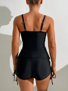 Swim Basics Conjunto de tankini de tirantes finos en unicolor para playa de verano y pantalones cortos de natación con cordón lateral para vacaciones y piscina - Negro - Ver 2