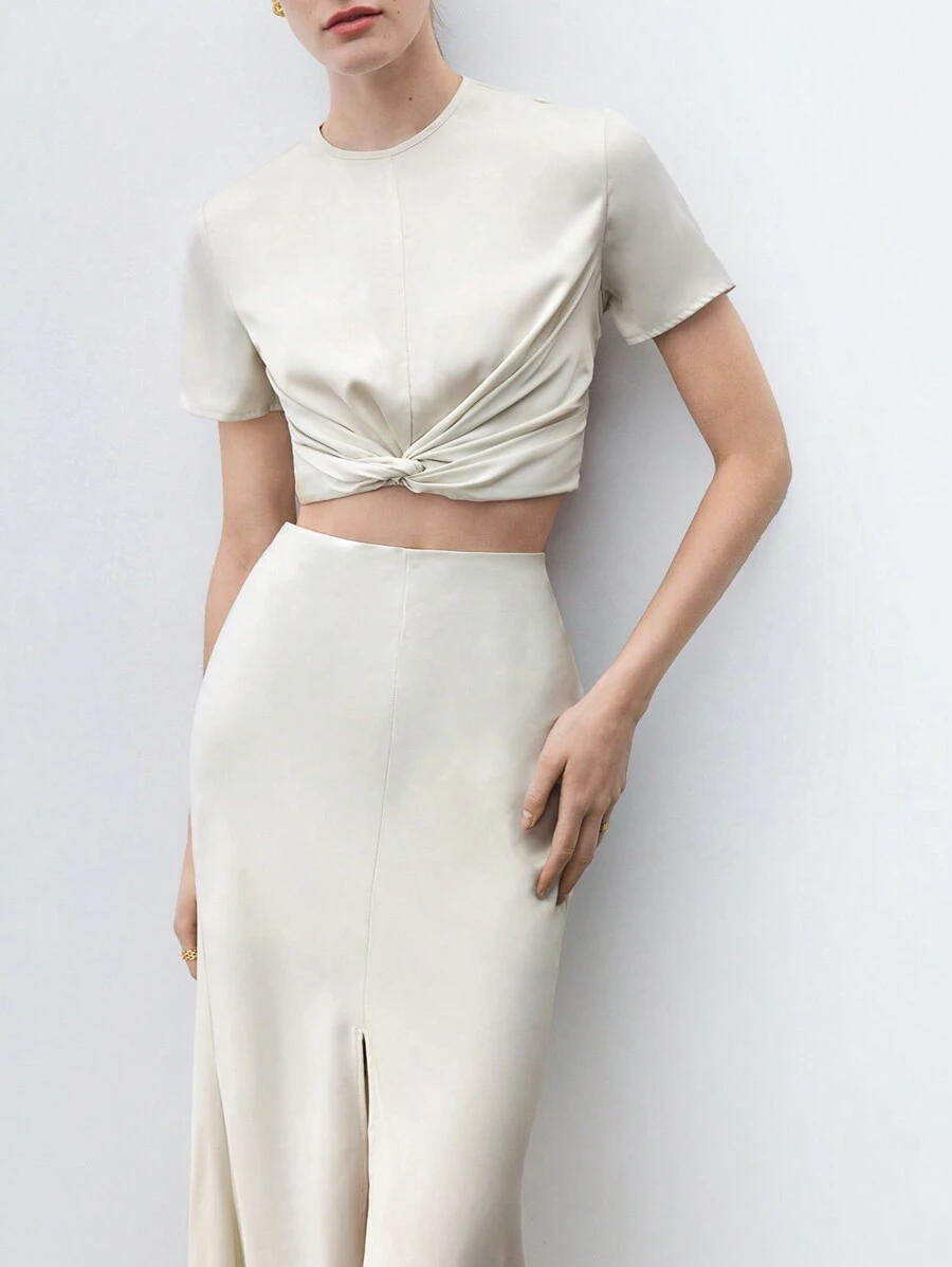BizChic Women Solid Color Simple Twisted Short Sleeve T-Shirt And Slit Skirt Two-Piece Set For Spring And Summer