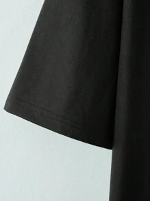 Manfinity Campus Court 男士大尺碼彩塊標語短袖Polo衫，夏季款 - 黑色 - 查看 3