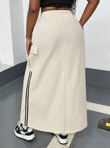 SHEIN EZwear Plus Size Women Drawstring Waist Side Stripe Utility Pocket Long Casual Skirt