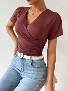 Women's Short-Sleeved T-Shirt With V-Neck And Ruching - 紅色 - 查看 3