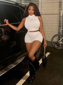 Slaydiva Kỳ nghỉ thông thường Quần short bó sát cổ cao nửa cổ thanh lịch Quần short bó sát hai mảnh màu trắng Set-C - trắng - Xem 3