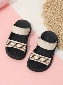 Kid Crossed Chain Strap Flat Comfortable Summer Sandals, Suitable For Casual And Daily Wear During Vacation