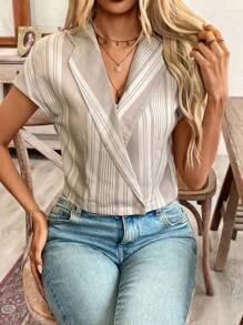 SHEIN Frenchy Exquisite Linen Texture Short Striped Shirt With Excellent Minimalist Shap Color Block Turn-Down Collar, Summer Vacation Season, Summer Clothes, Comfy, Boho, Mom, Beach Women Outfits, Swimsuit Cover Up, Elegant Teacher