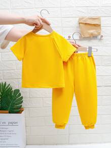 SHEIN Baby Boy Cartoon Animal Print Raglan Sleeve Round Neck Short Sleeve T-Shirt And Pants Set - Yellow - View 2