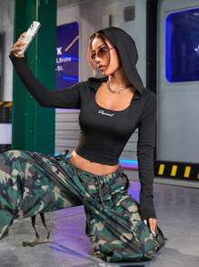 Streetz SHEIN Sport Frühlingshafter Lässig Kurzarm Kapuzenshirt mit Buchstaben Muster, eng anliegend, bauchfrei, Sport T-Shirt für das Fitnessstudio - Schwarz - Übersicht 8