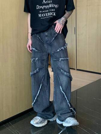 Manfinity Roghcode Herren Jeans mit geradem Bein, lose Passform und rohem Saum