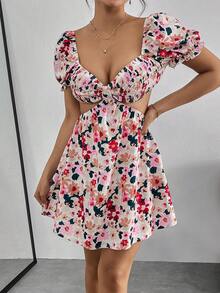 SHEIN PETITE 女士夏季度假風格花卉印花腰帶露肩短泡泡袖連衣裙 - 彩色 - 查看 5
