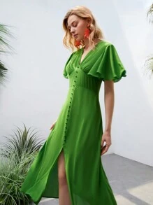 SHEIN VCAY فستان اكمام فراشة زرار وهمي بحافة شق