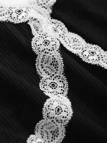 Dazy Plus Plus Size Summer Slim Fit Color Block Lace Splice Sexy Camisole Top