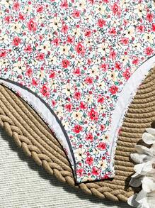 SHEIN Swim Summer Beach Holiday Swimming Pool Ditsy Floral Print Ruffle Trim One-Piece Swimsuit