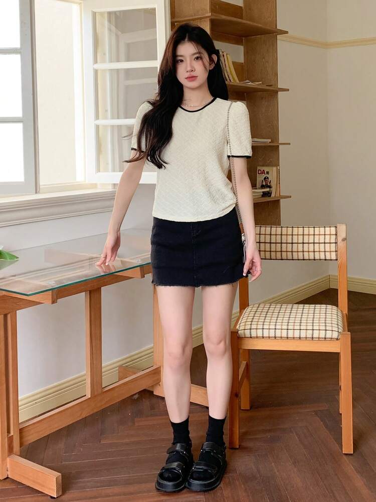 Women Colorblocked Round Neck Elegant Short Sleeve Basic T-Shirt For Daily Wear Summer Cute Tops
