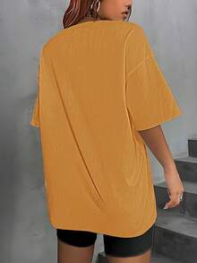 SHEIN LUNE Plus Size Artistic Text Print Casual Round Neck Drop Shoulder Loose T-Shirt - Yellow - View 2
