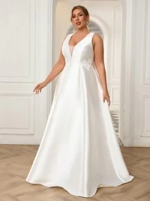 SHEIN Belle Plus Size Simple & Elegant Lace Patchwork Satin Deep V-Neck A-Line Wedding Dress ,White Bridal Dress, Bride - White - View 3