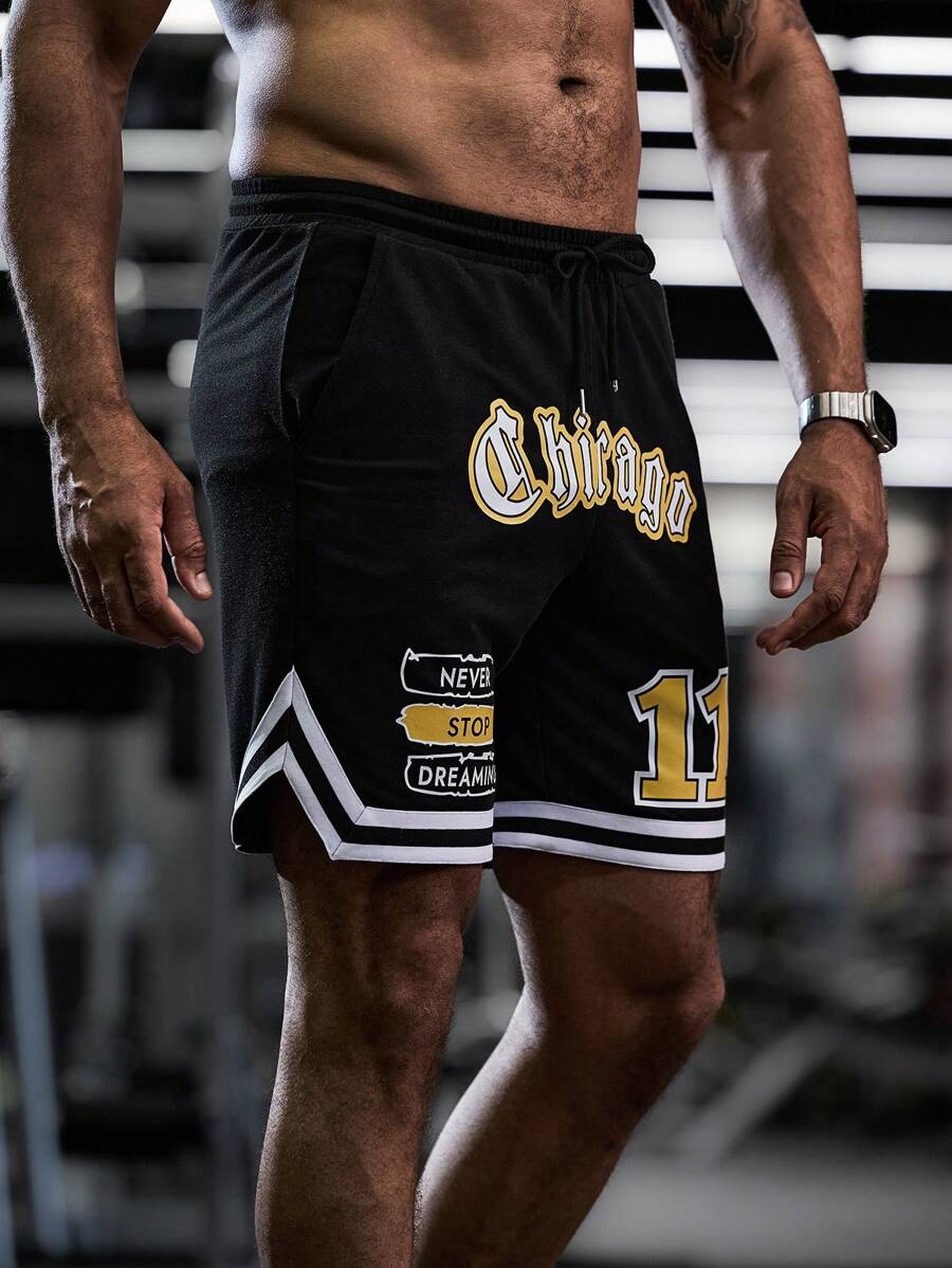 Manfinity Sport Corelite Boyfriend Style Men Fashionable Sporty Printed Loose Fit Athletic Shorts Jogger Shorts