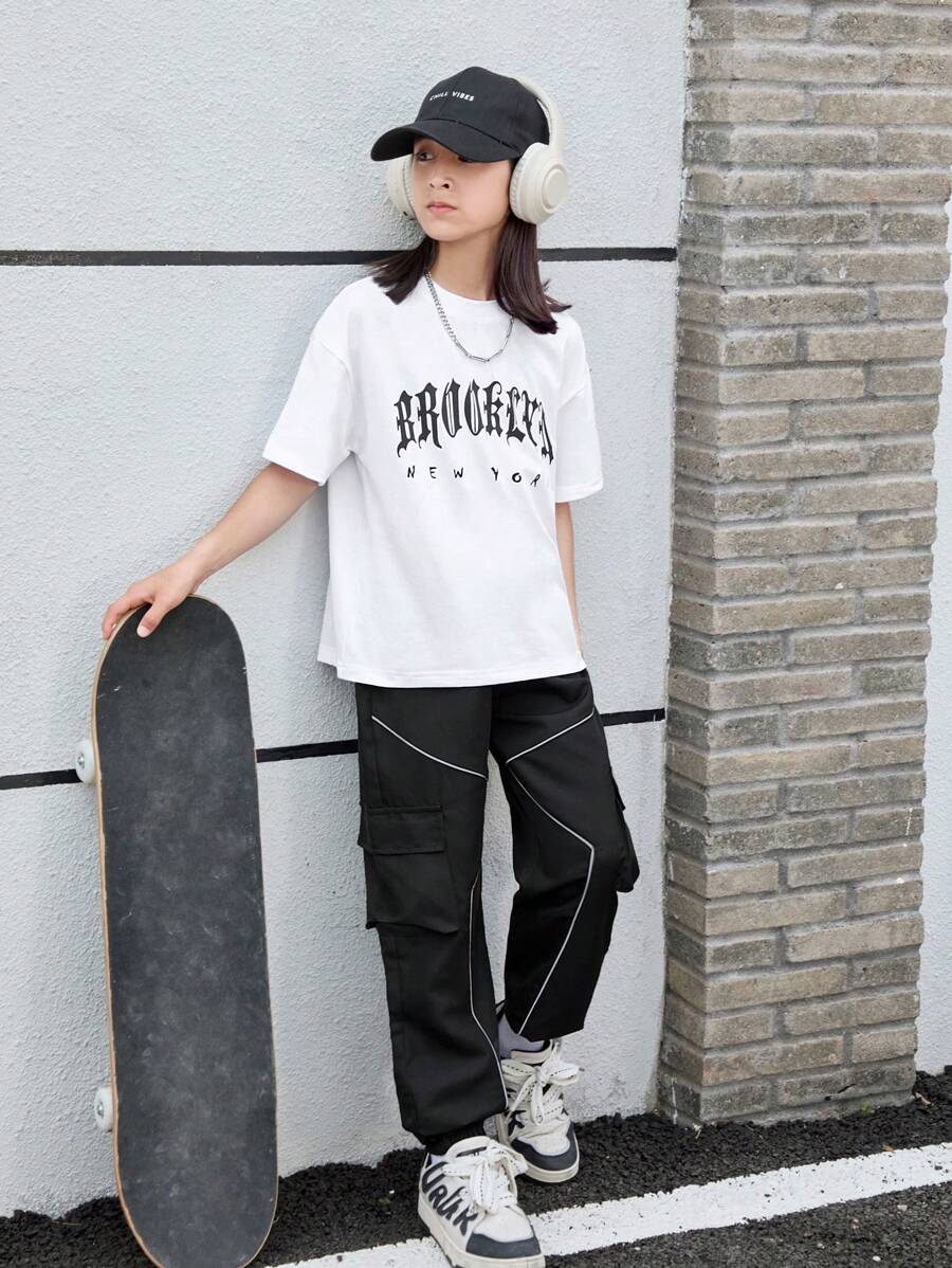 SHEIN 青少年男孩休閒字母印花上衣和多用途長褲套裝 - 黑與白 - 查看 1