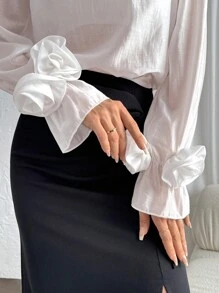 SHEIN Privé Damen romantisches halb-transparentes Chiffonhemd mit 3D-Blumenvolant-Saum und Laternenärmeln, elegant für Urlaub oder Hochzeit