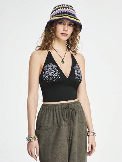 Fairycore بلوزة عطلة بأسلوب الرقبة المعلقة والتطريز الزهري