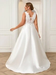SHEIN Belle Plus Size Simple & Elegant Lace Patchwork Satin Deep V-Neck A-Line Wedding Dress ,White Bridal Dress, Bride - White - View 1