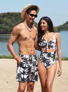 Manfinity VDAYZ 1 pièce Short de plage à cordon de serrage avec graphique pour hommes (imprimé coupe aléatoire). Short de piscine pour la plage, les vacances, les maillots de bain assortis pour couples, Hawaïen