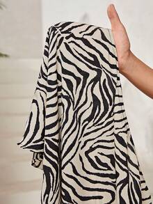 SHEIN Privé Plus Size Asymmetrical Neck Zebra Printed Summer Dress, Perfect For Travel, Vacation, Daily Wear And Date - Khaki - View 8