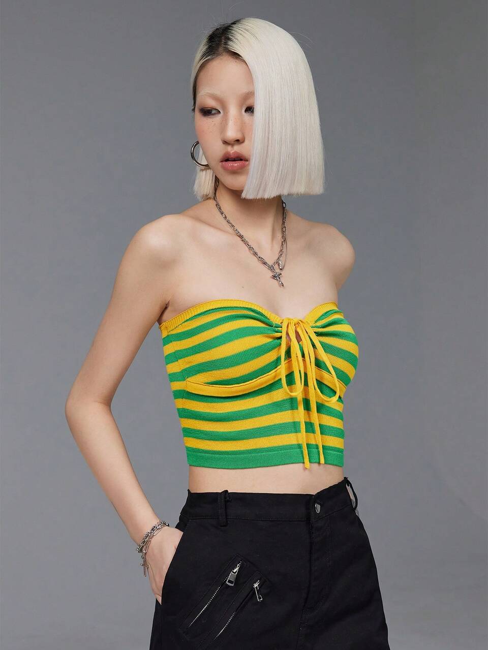Women's Casual Stripe Front Tie Crop Top With Knitted Material