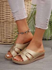 New Summer Fashion One-Piece Comfortable Daily Breathable Ladies Wedge Thick-Bottomed Sandals With Open-Toe Design