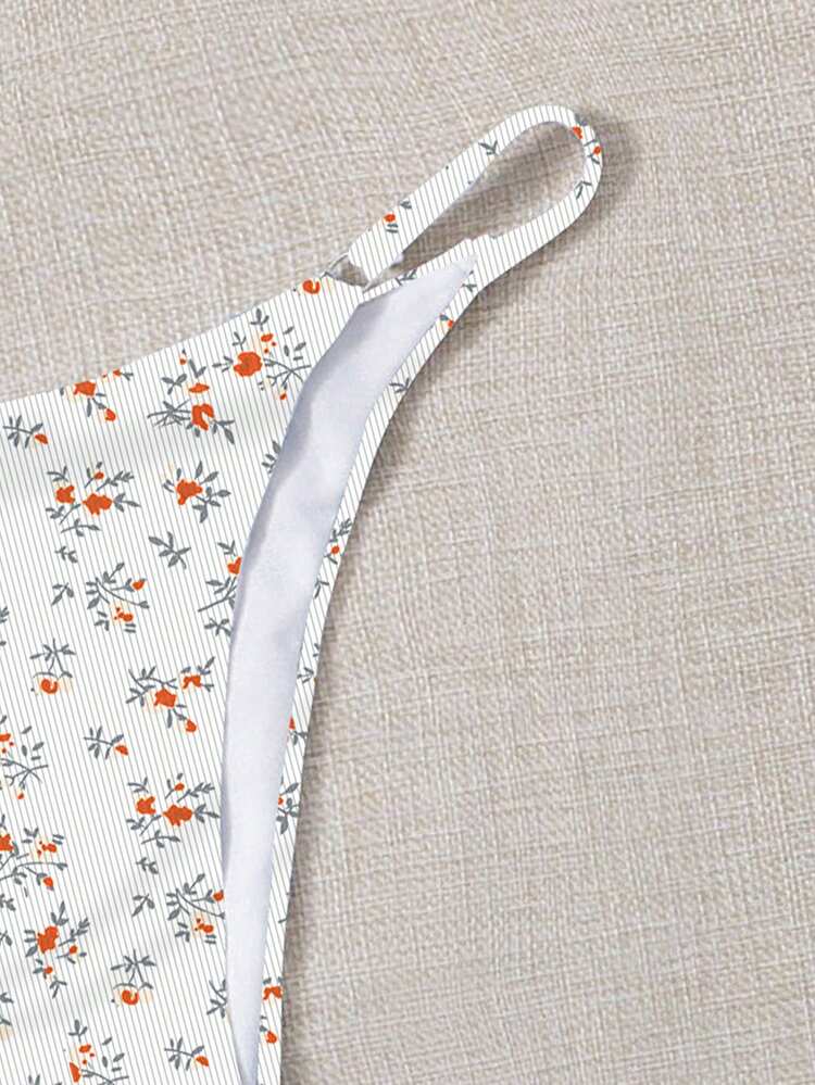 Summer Beach Women's Floral Printed Simple Bikini Set, Random Color
