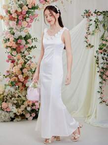 少女白色镂空无袖吊带连衣裙家庭装（2 件单独出售）