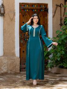 Vestido largo de mangas largas árabe de moda y elegante para mujer