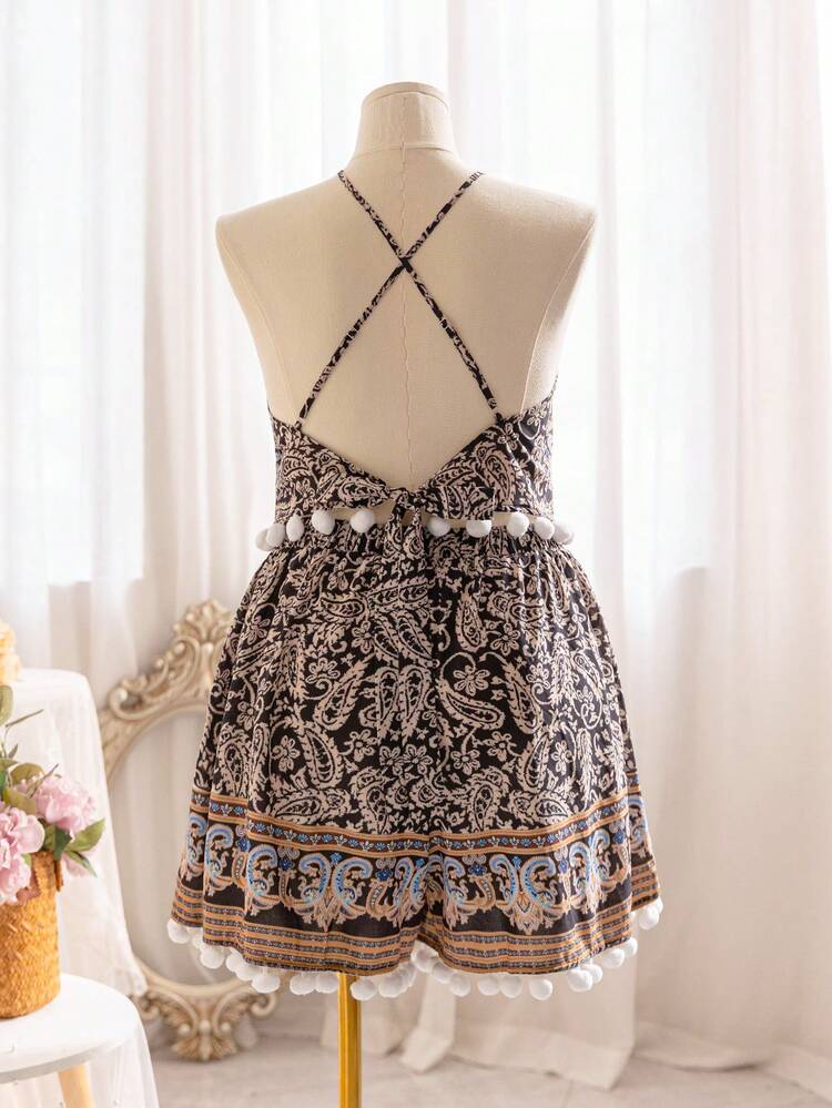 WYWH Plus Size Blue And White Floral Halter Neck Top With Tassel Hem Shorts, Perfect For Vacation