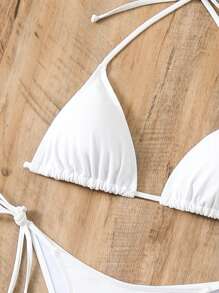 SHEIN Swim Conjunto de bikini para mujer con copas triangulares y cuello halter y cubierta de playa para unas vacaciones de verano - Blanco - Ver 6