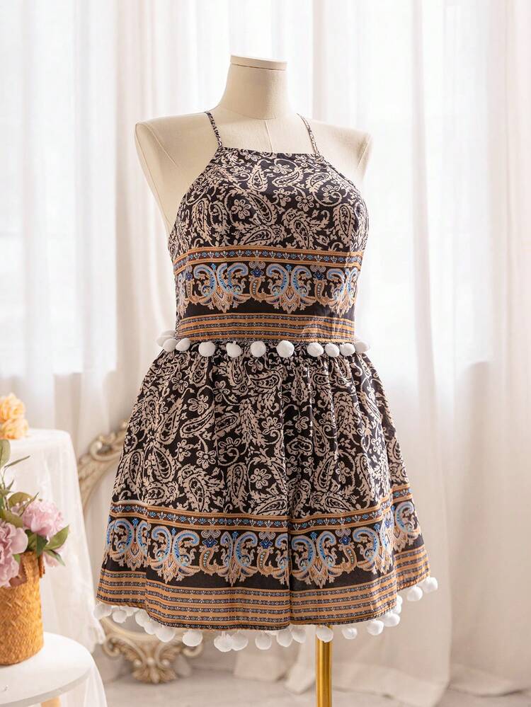 WYWH Plus Size Blue And White Floral Halter Neck Top With Tassel Hem Shorts, Perfect For Vacation