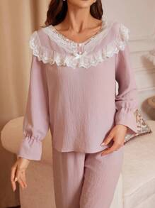 Ensemble de pyjama rose pour femmes en dentelle à encolure en V et manches longues avec pantalon de taille standard - Rose bonbon - Voir 3
