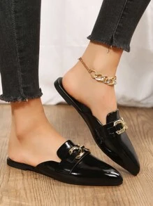 Chaussures pour femmes grandes tailles 35-45, nouvelles chaussures plates à la mode pour le printemps, l'été et l'automne avec chaîne métallique noire et bout pointu, pour un port casual, s'assortissant aux jupes et aux mules - Noir - Voir 4