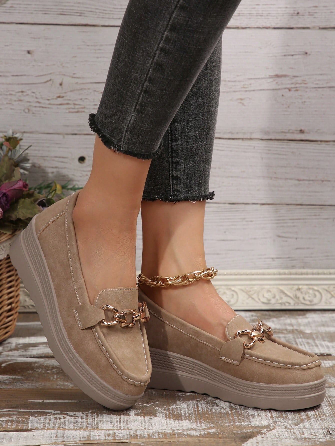 أحذية نسائية مريحة بنعل منصة وسهلة الارتداء مع نعل...