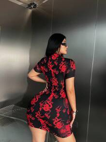Flirla Vestido de verano con mangas cortas y estampado de dragón de bloques de color para mujer de talla grande