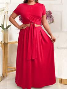 SHEIN LUNE Plus Size Short Sleeve Top And Knee-Length Skirt Set - Red - View 1