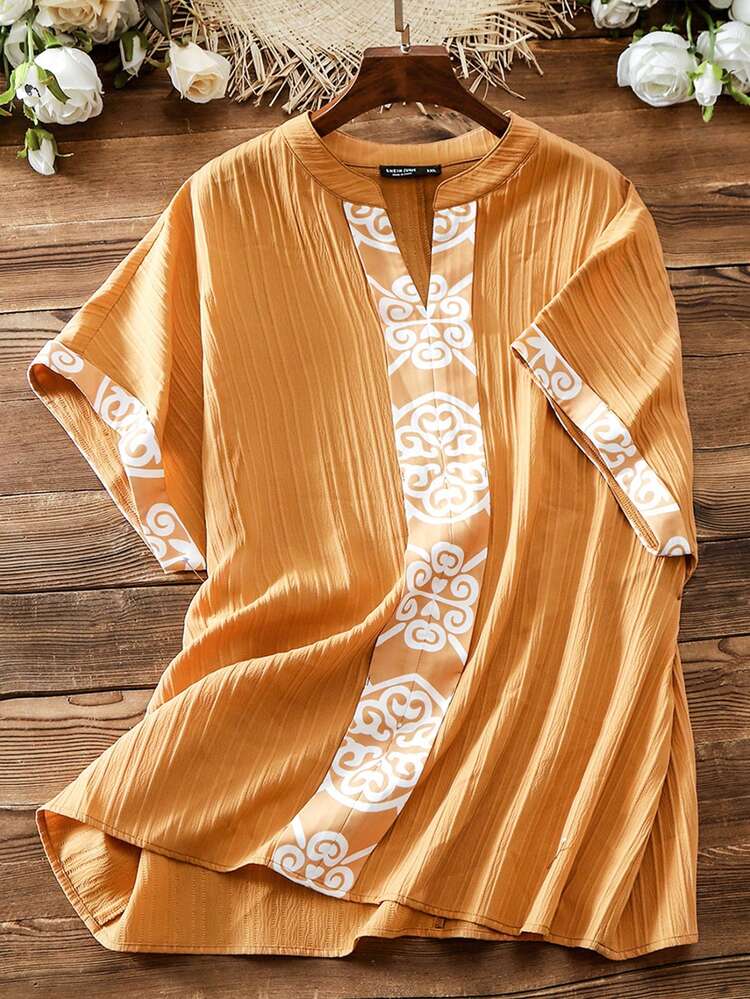 Plus Size Women Spring/Summer Loose Short Sleeve Batwing Shirt With Notched V-Neckline Floral Print