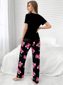 SHEIN Bộ đồ ngủ & áo thun in hình gấu bông siêu khổ Bộ đồ ngủ, kèm quần dài - màu đen - Xem 2