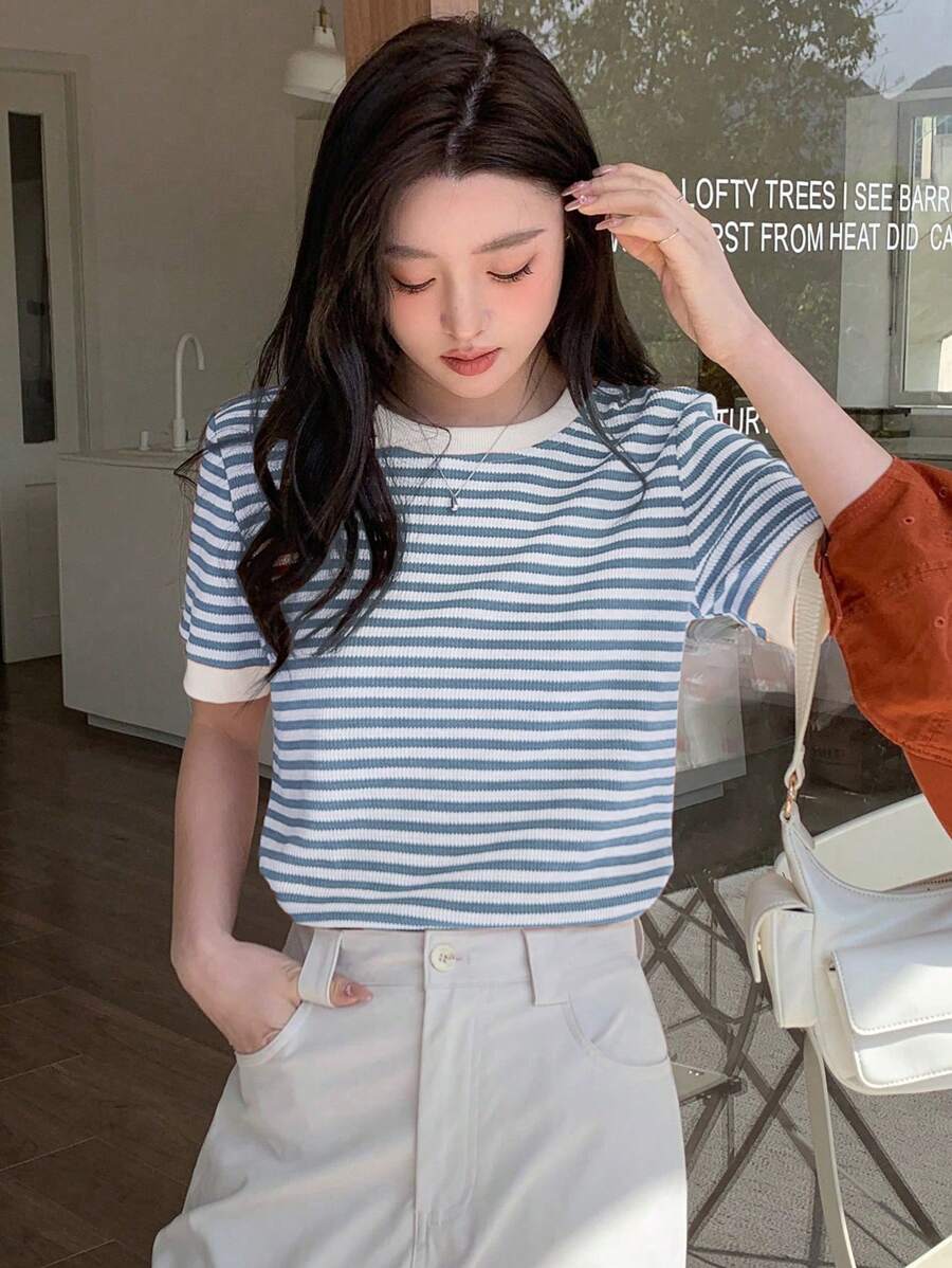DAZY Summer Casual Striped Simple Fashion Short Sleeve T-Shirt - Blue - View 1
