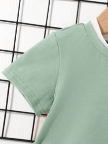 SHEIN Baby Boy Color Block Round Neck Oversized Short Sleeve T-Shirt And Sports Jogger Pants Set