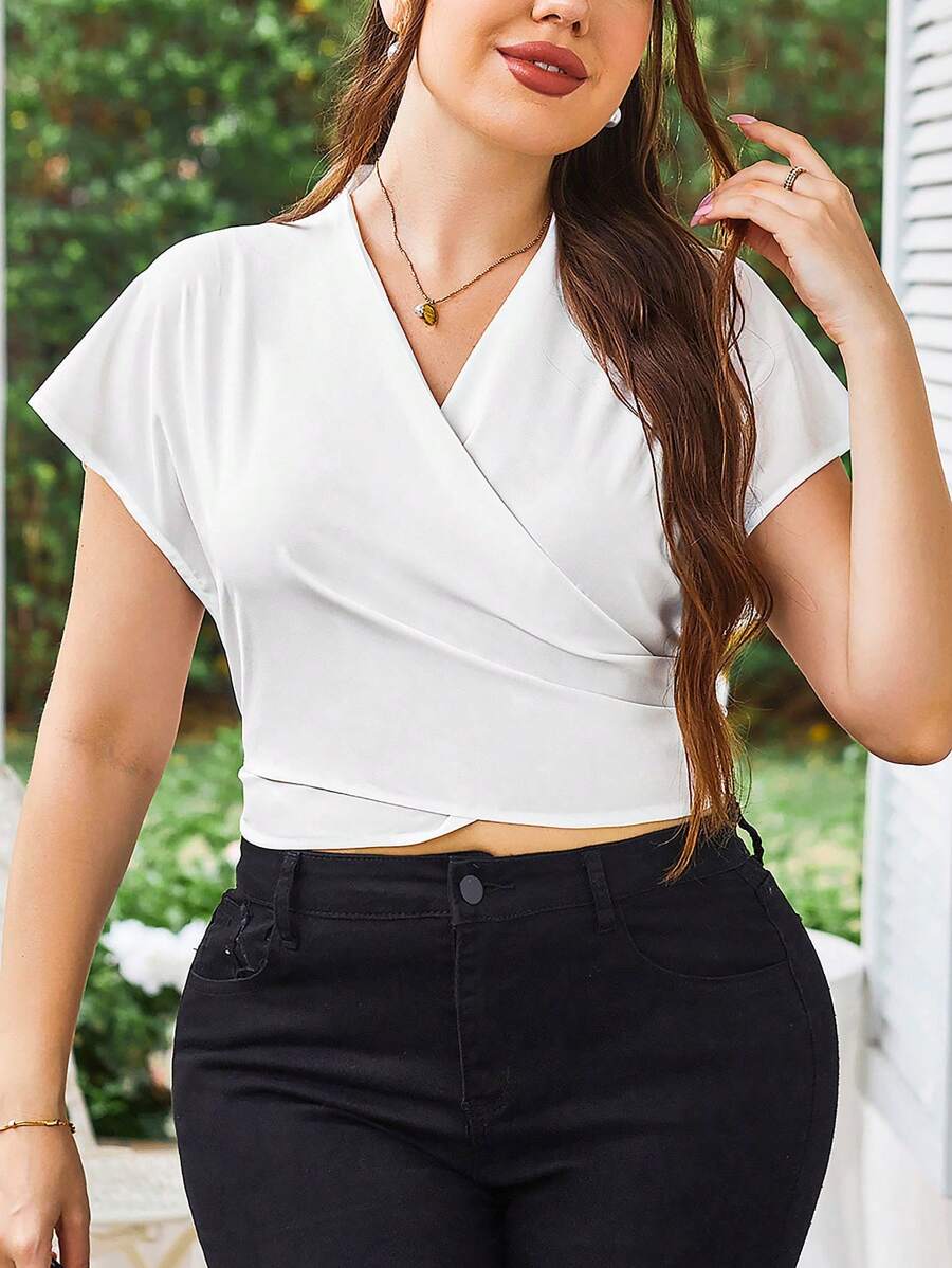 Celure 大尺碼女士夏季重疊V領純色蝙蝠短袖襯衫 - 白色 - 查看 1