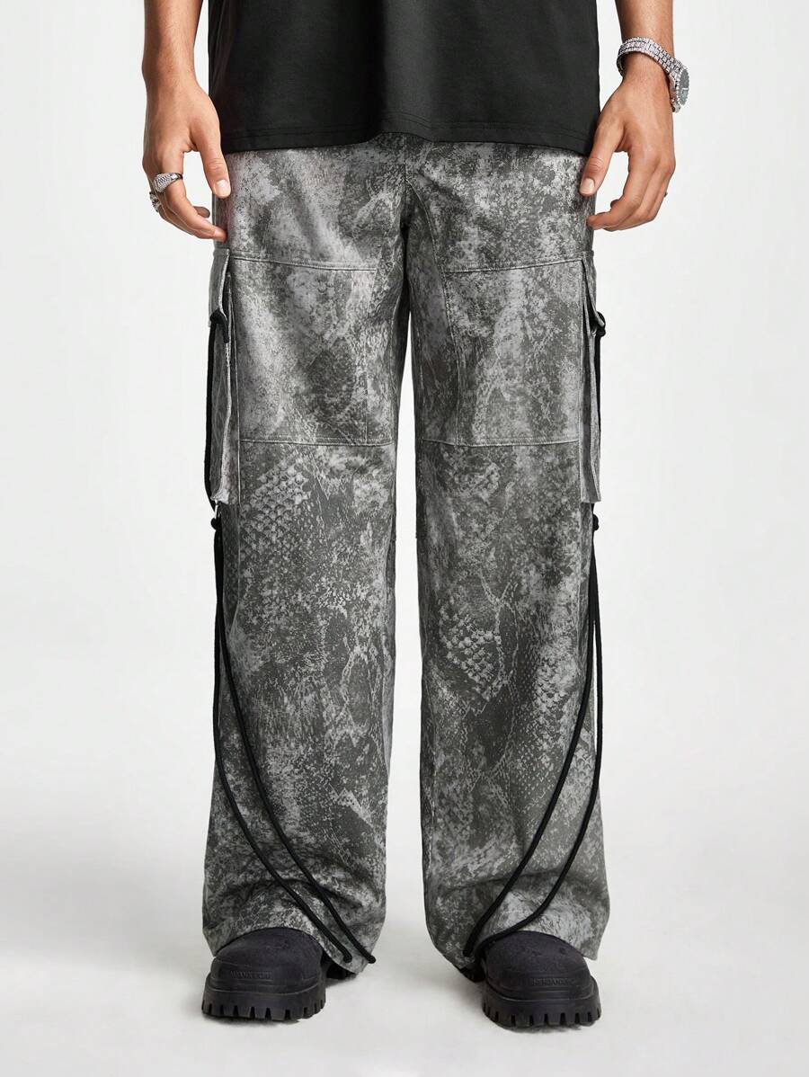 Manfinity VCAY Men Casual Snake Pattern Printed Multi-Pocket Cargo Pants
