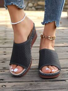Giày sandal đế xuồng thoáng khí thời trang với thiết kế khoét rỗng, gót cao 7cm thoải mái và nhẹ nhàng dành cho nữ, phù hợp với trang phục mùa xuân hè. - màu đen - Xem 3