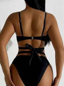 Swim Basics 純色中空分裂比基尼套裝，夏季沙灘