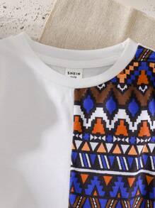 SHEIN Young Boy Matching Cute Round Neck Geometric Printed Short Sleeve T-Shirt And Shorts Two Piece Set